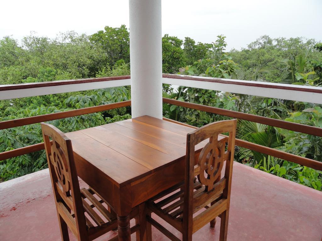 Peacock Land Hotell Tangalle Exteriör bild