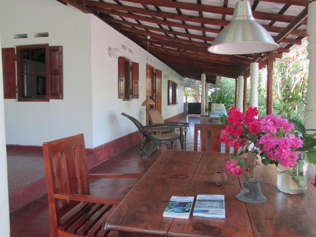 Peacock Land Hotell Tangalle Rum bild