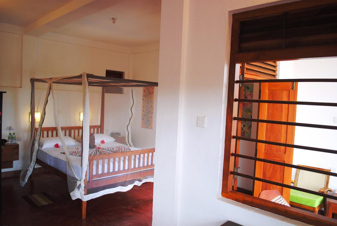 Peacock Land Hotell Tangalle Exteriör bild