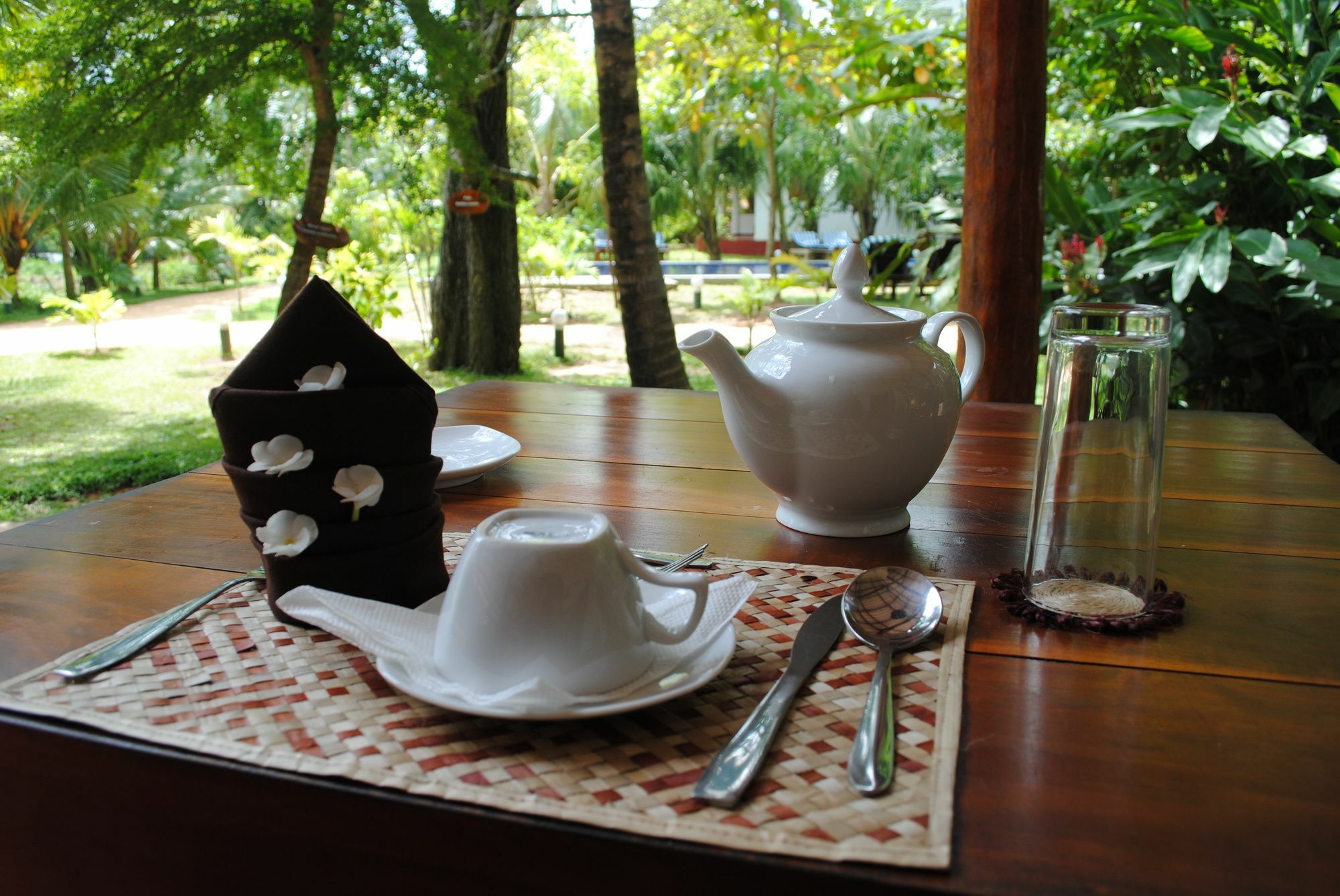 Peacock Land Hotell Tangalle Exteriör bild